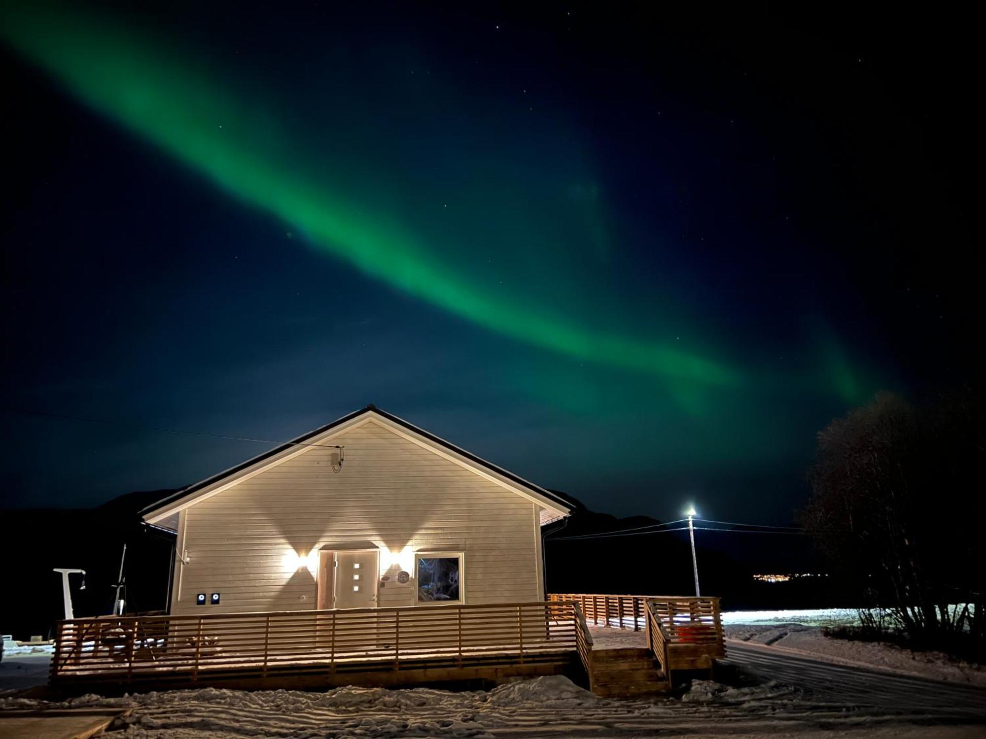 Alpan Apartments, Lyngenfjord Olderdalen Buitenkant foto