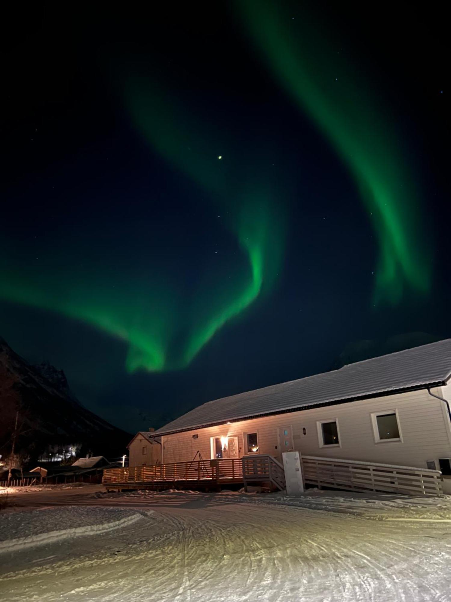 Alpan Apartments, Lyngenfjord Olderdalen Buitenkant foto