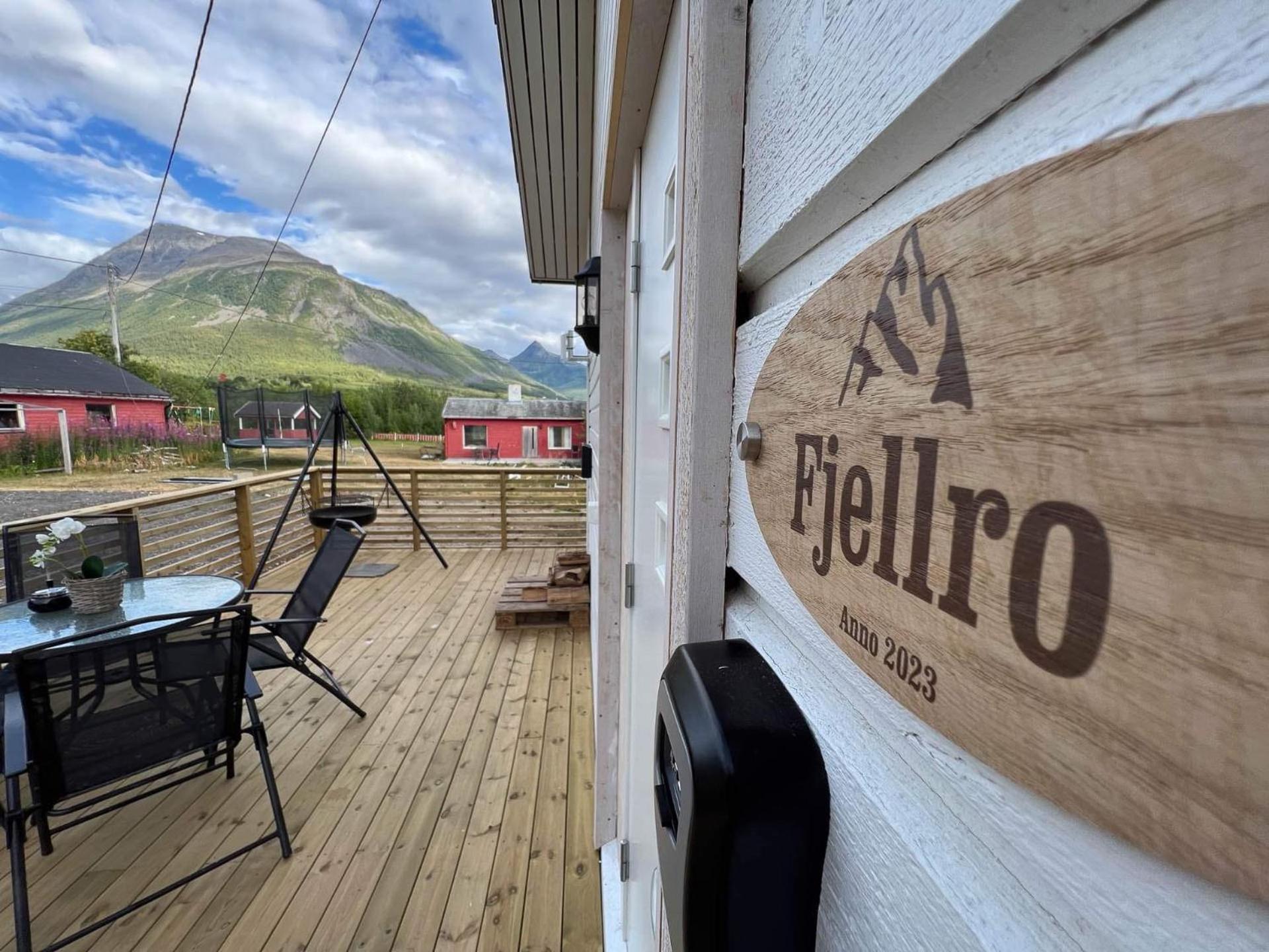 Alpan Apartments, Lyngenfjord Olderdalen Buitenkant foto