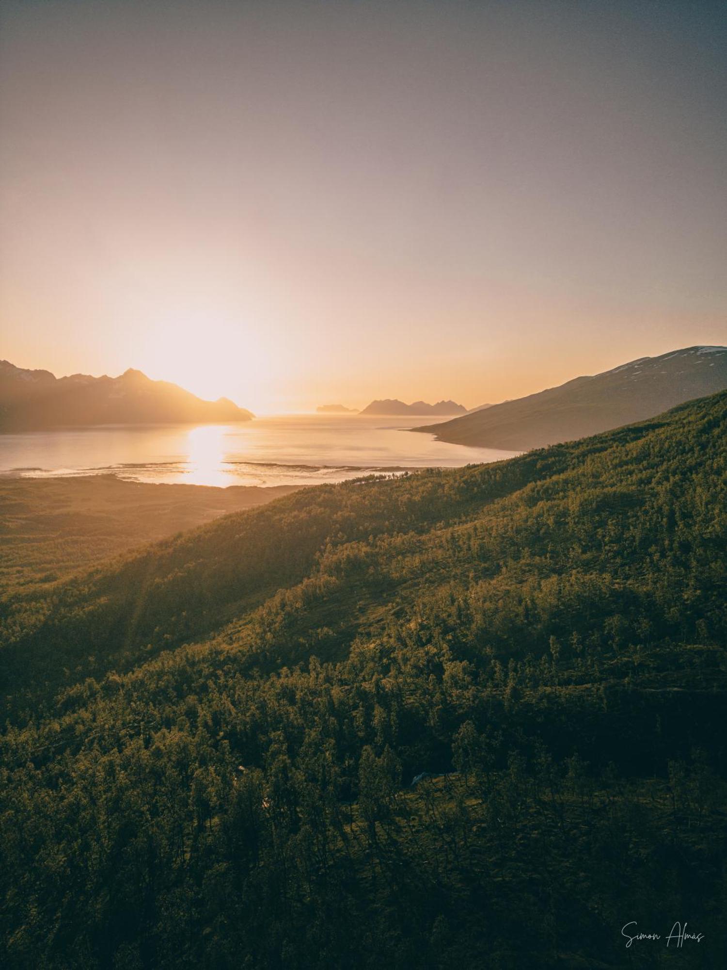 Alpan Apartments, Lyngenfjord Olderdalen Buitenkant foto