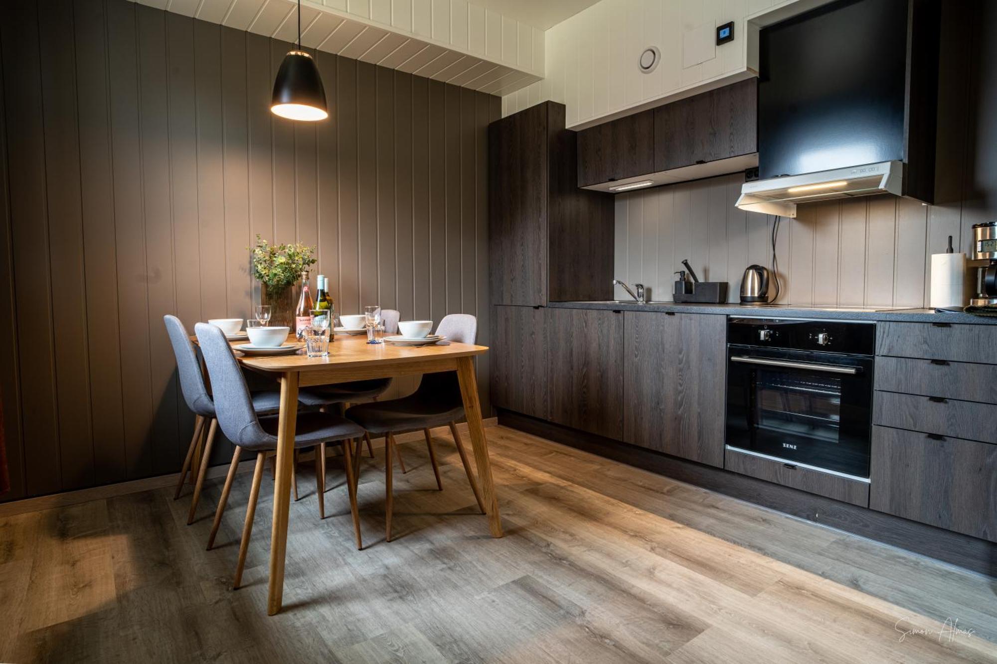 Alpan Apartments, Lyngenfjord Olderdalen Buitenkant foto